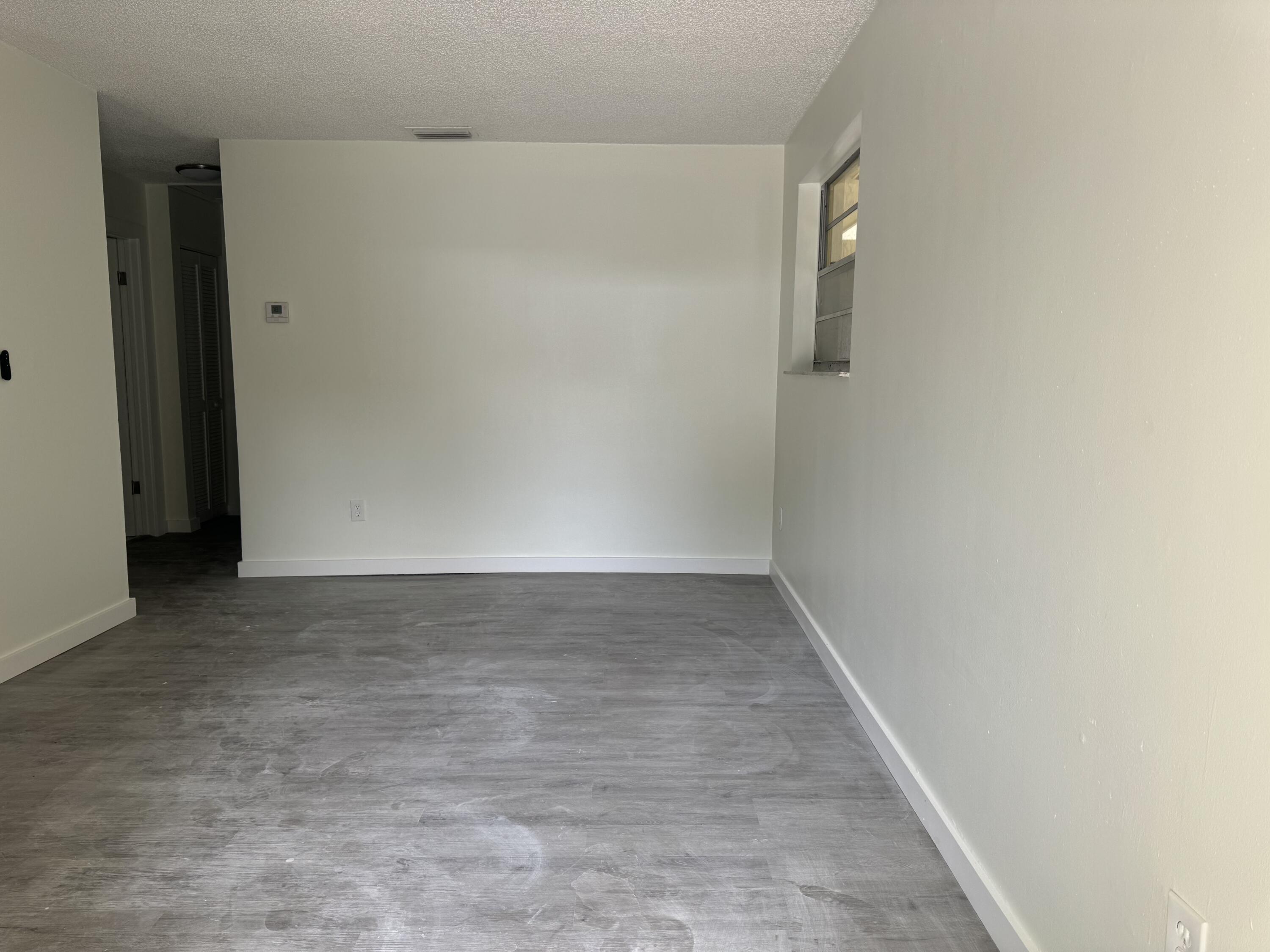 220 West Indies Road Tavernier, FL 33070 - Photo 23 of 40 LIVING ROOM 218