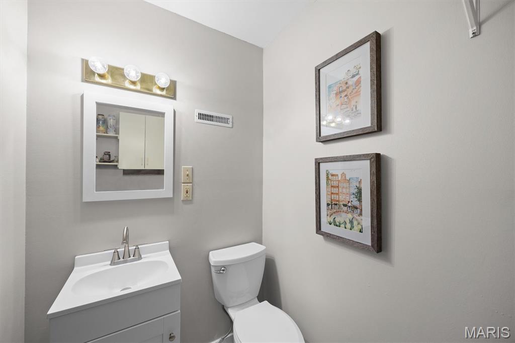 44 Appletree Lane Belleville, IL 62221 - Photo 15 of 29 Gallery Image 15