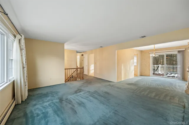 $699,999 | 10 Moorea Court, Garnerville, NY 10923