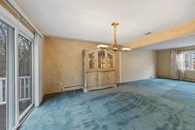 $699,999 | 10 Moorea Court, Garnerville, NY 10923