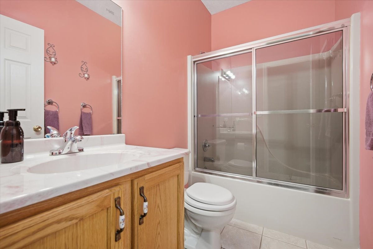 604 Eddy Road Bloomington, IL 61704 - Photo 22 of 38