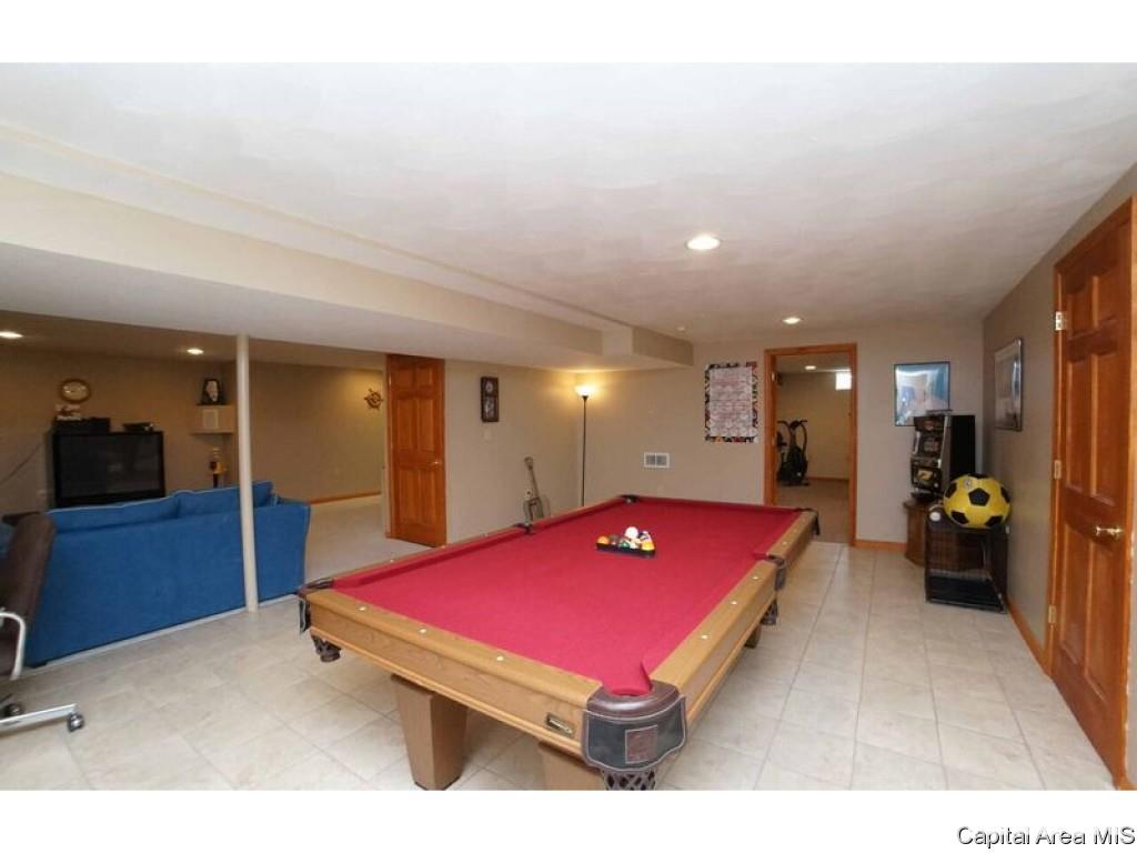 1801 Hunter Ridge Drive Springfield, IL 62704 - Photo 32 of 35 Gallery Image 32