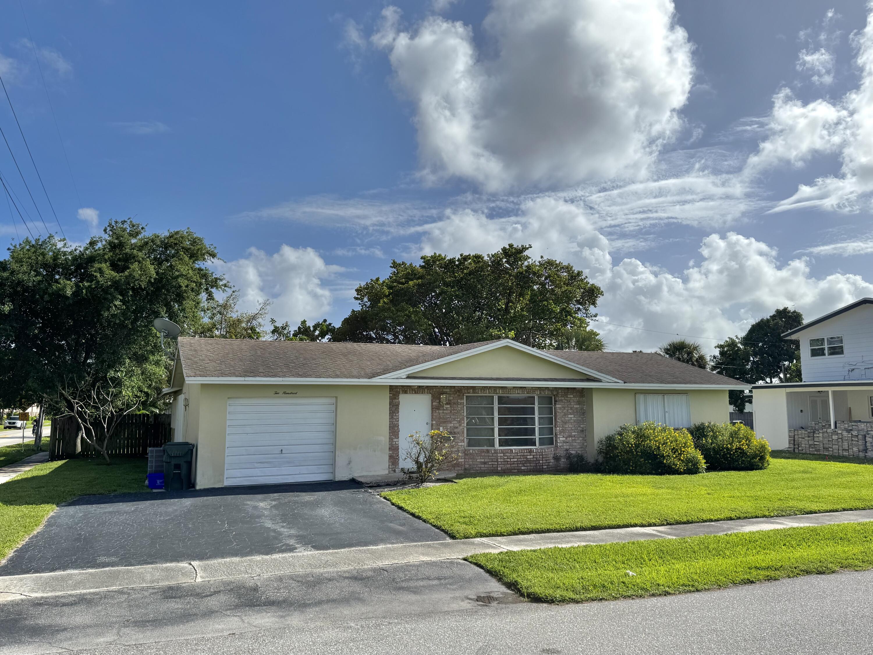 200 Southwest 4th Street Boca Raton, FL 33432 - Photo 1 of 21 IMG_6279