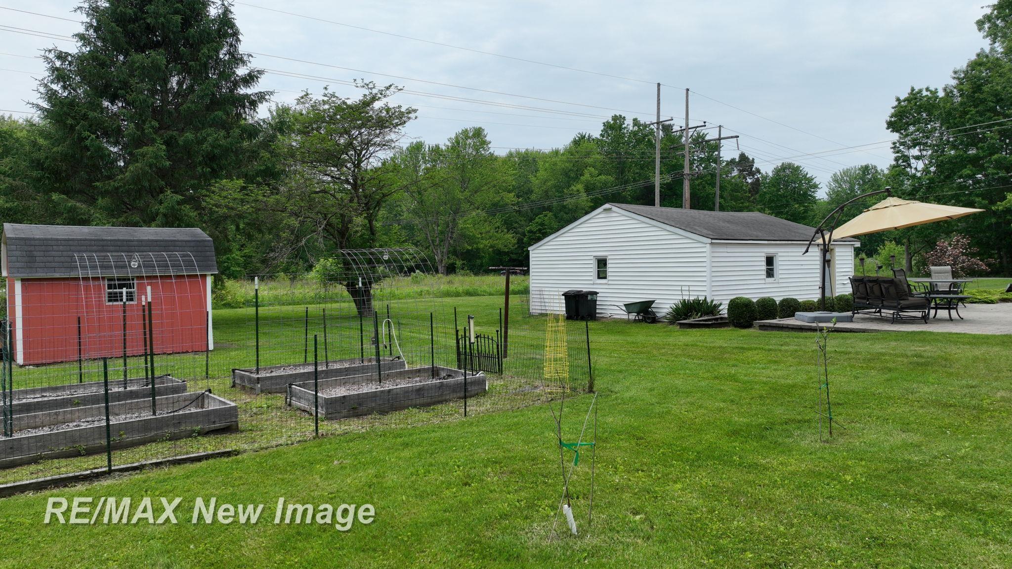 1372 Gabel Road Saginaw, MI 48601 - Photo 30 of 38 50178527-12a1121f-e41e-44d1-9265-7bafb875d36a.JPG