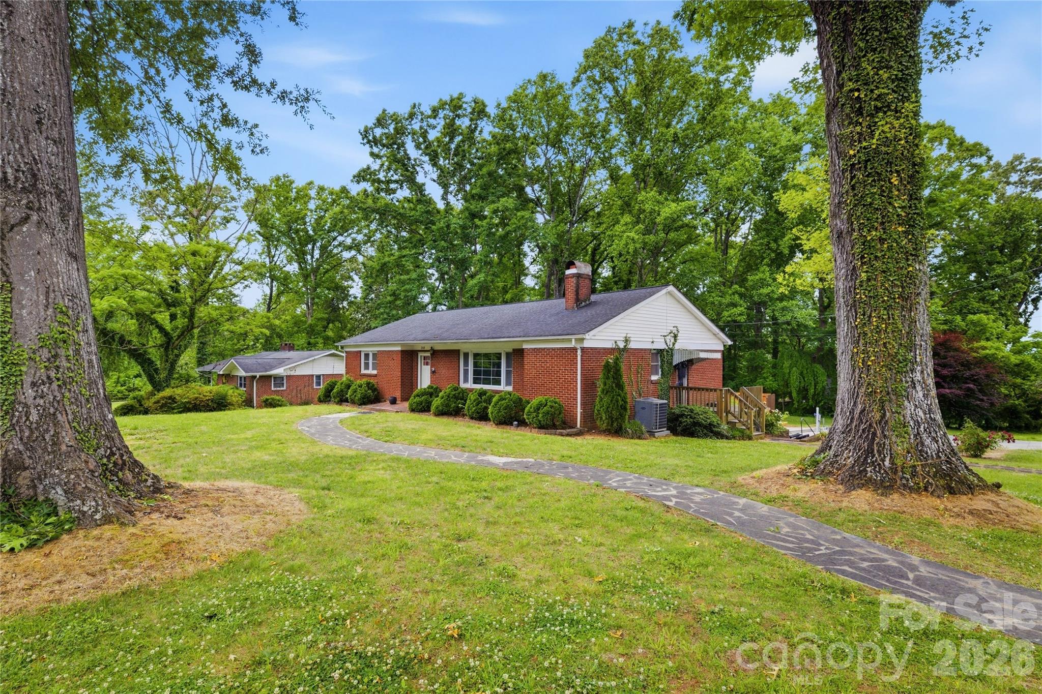 200 Falls Street Morganton, NC 28655 - Photo 2 of 33