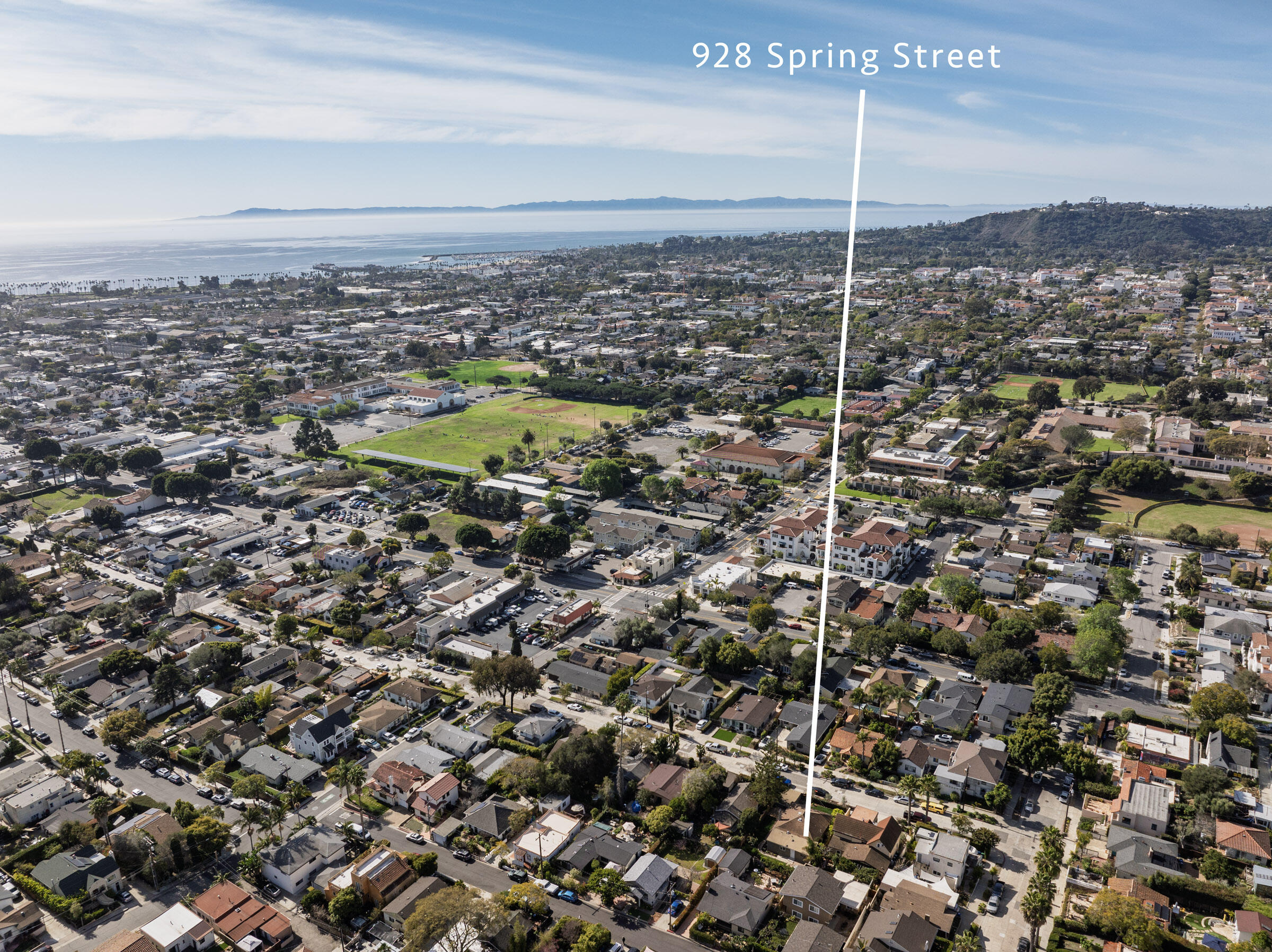 928 Spring Street Santa Barbara, CA 93103 - Photo 26 of 28 Close to restaurants