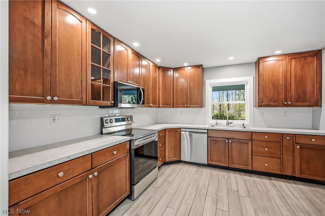 Kitchen w/stainless steel appliances