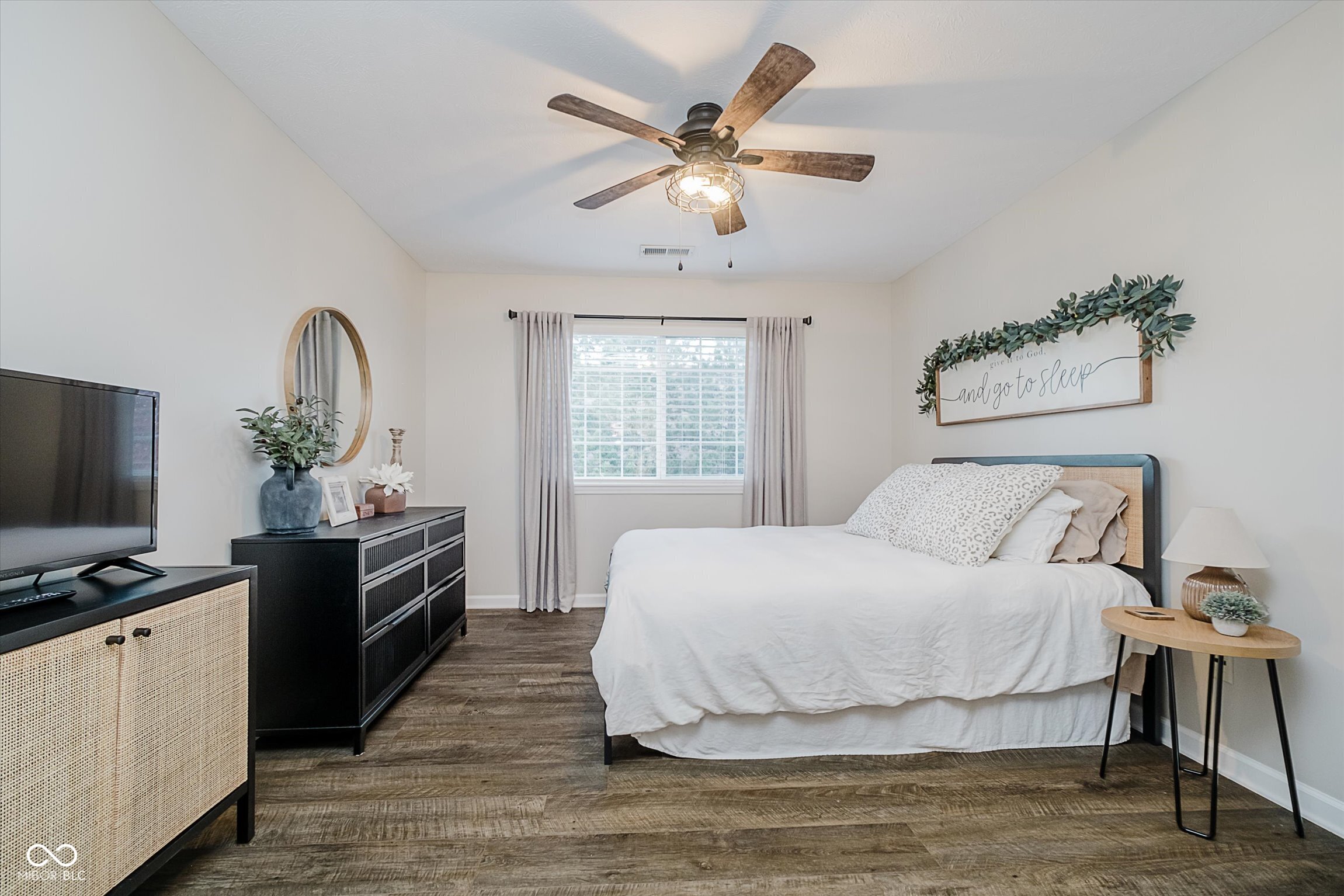 8292 Enclave Boulevard Fishers, IN 46038 - Photo 20 of 31