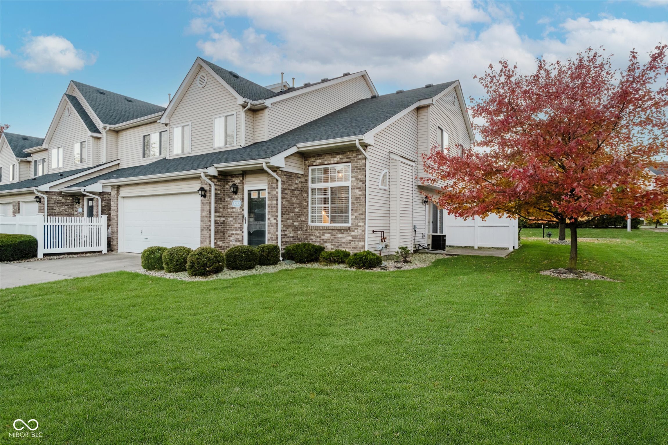 8292 Enclave Boulevard Fishers, IN 46038 - Photo 2 of 31