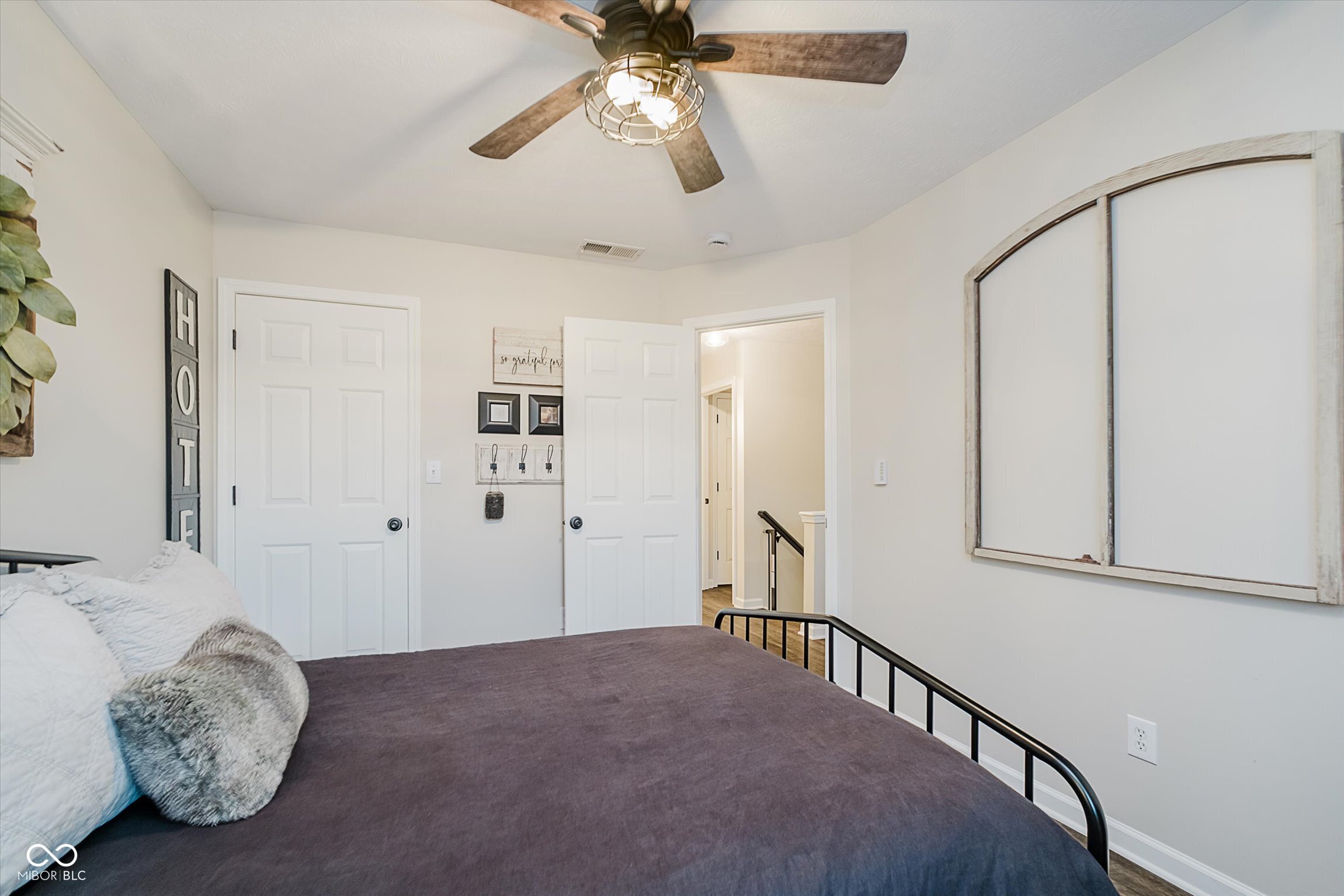 8292 Enclave Boulevard Fishers, IN 46038 - Photo 25 of 31