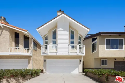 $1,699,000 | 109 Los Robles Street, Oxnard, CA 93035