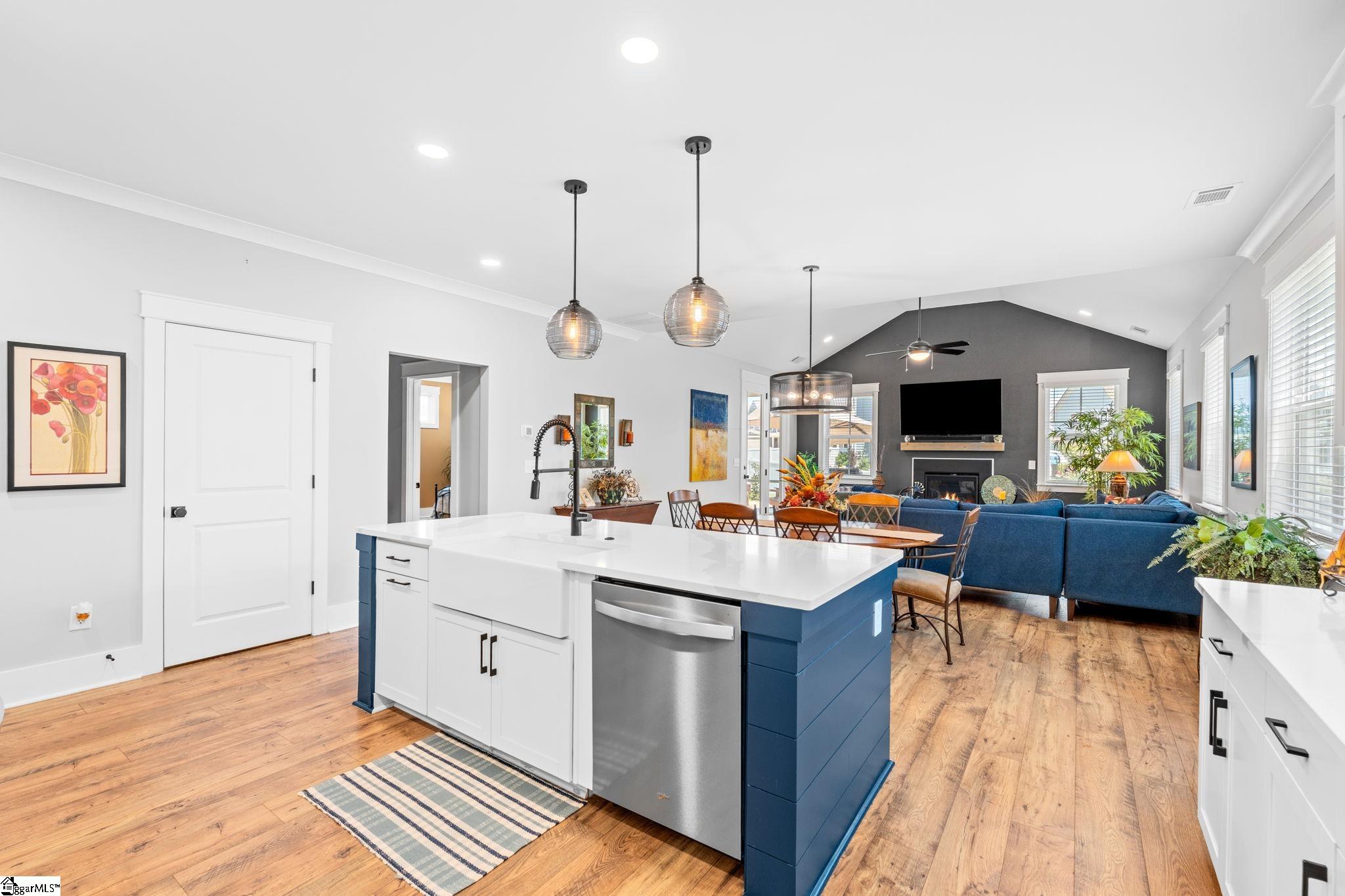 303 Encampment Boulevard Simpsonville, SC 29681 - Photo 9 of 48