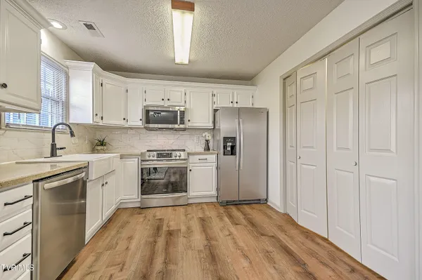 $249,900 | 1725 West Lakeview Drive, Unit 62, Johnson City, TN 37601