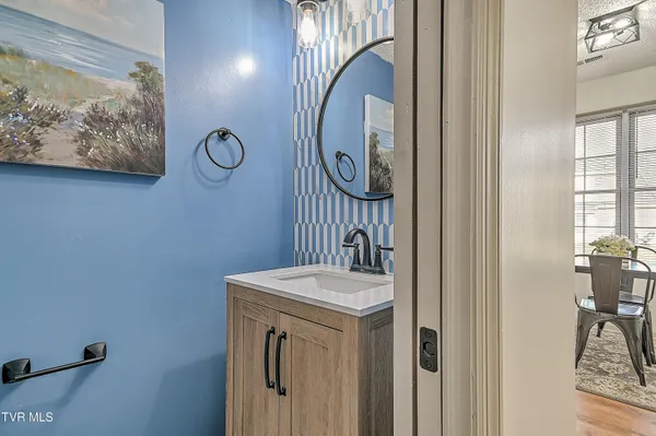 $249,900 | 1725 West Lakeview Drive, Unit 62, Johnson City, TN 37601