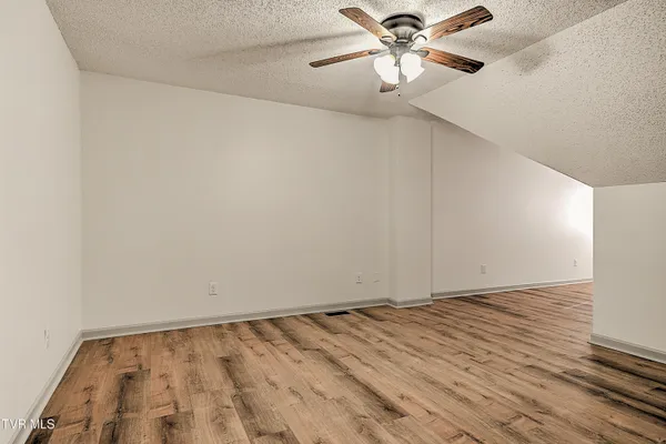 $249,900 | 1725 West Lakeview Drive, Unit 62, Johnson City, TN 37601