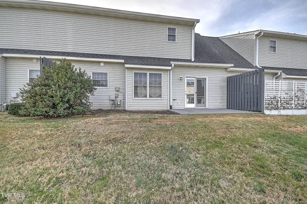 $249,900 | 1725 West Lakeview Drive, Unit 62, Johnson City, TN 37601