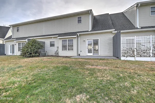 $249,900 | 1725 West Lakeview Drive, Unit 62, Johnson City, TN 37601