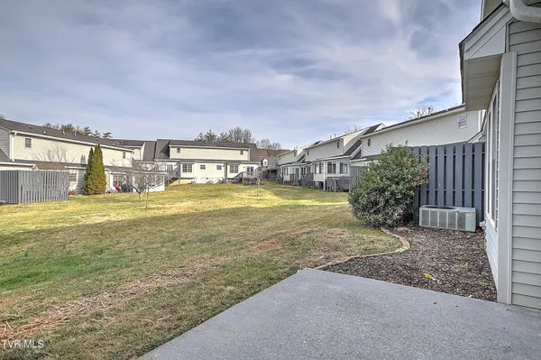 $249,900 | 1725 West Lakeview Drive, Unit 62, Johnson City, TN 37601