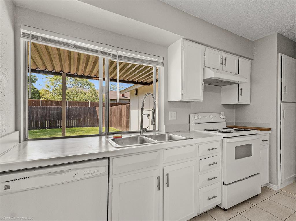 3628 Blossom Trail Plano, TX 75074 - Photo 10 of 29