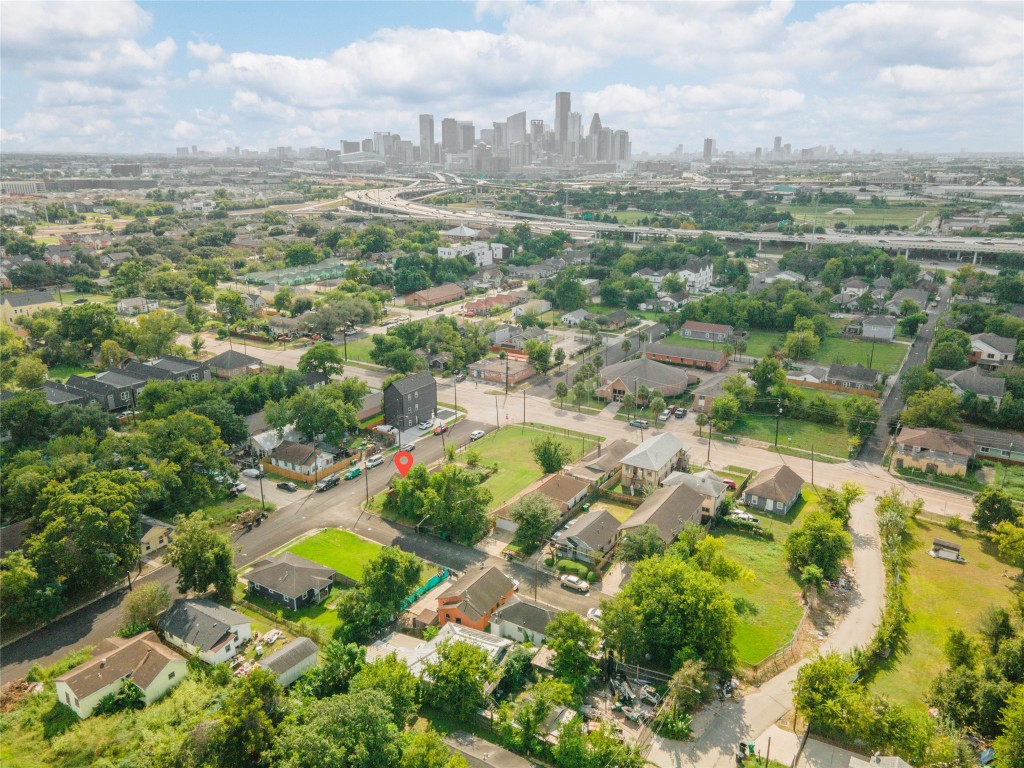 3405 Orange Street Houston, TX 77020 - Photo 1 of 19 an aerial view of residential building with green space