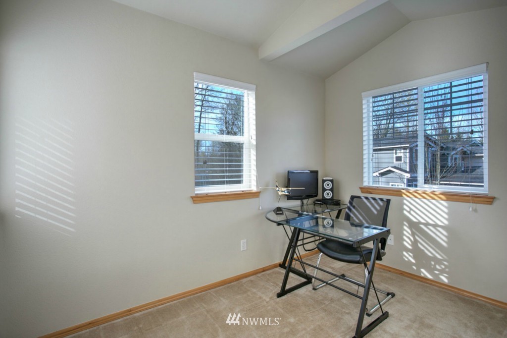 17170 114th Lane Southeast Renton, WA 98055 - Photo 12 of 15 Gallery Image 12