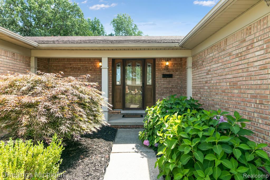 43833 Hanford Road Canton, MI 48187 - Photo 31 of 33
