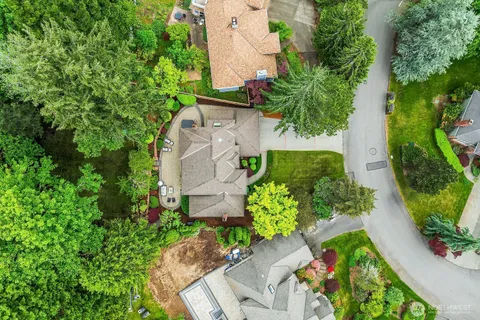 $1,498,000 | 23228 Southeast 15th Court, Sammamish, WA 98075
