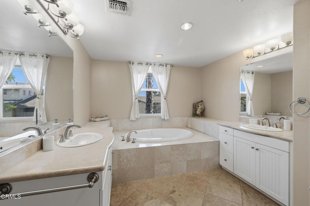1531 Windshore Way Oxnard, CA 93035 - Photo 12 of 34