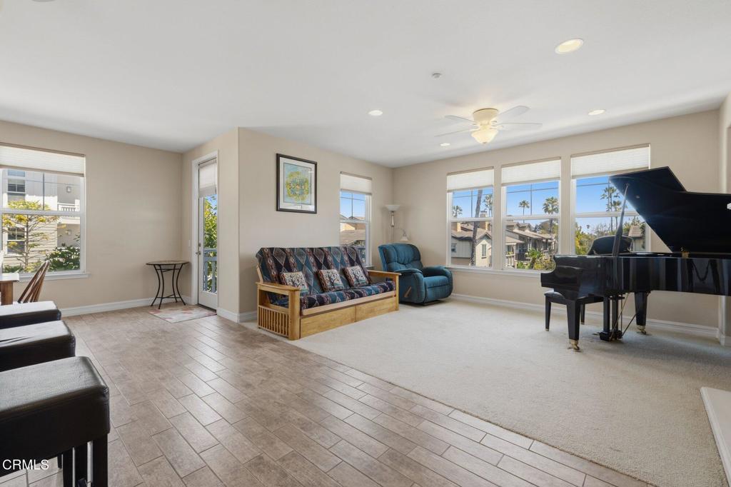 1531 Windshore Way Oxnard, CA 93035 - Photo 6 of 34