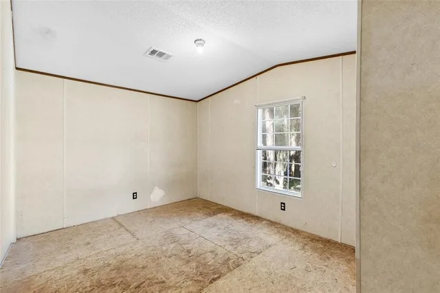 a view of a window in an empty room