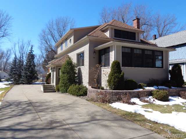 98 Ivyhurst Road Amherst, NY 14226 - Photo 1 of 1 Exterior Front