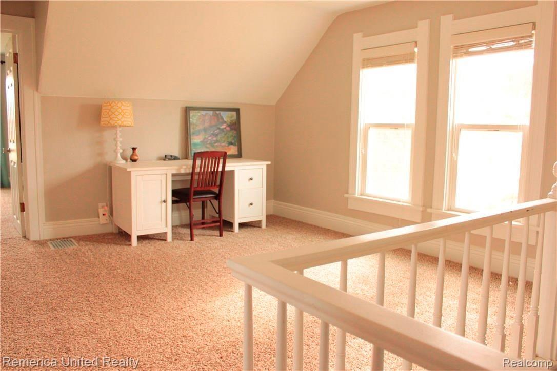 1076 Steiner Road Monroe, MI 48162 - Photo 18 of 22 Library/Study/Flex space - you decide!