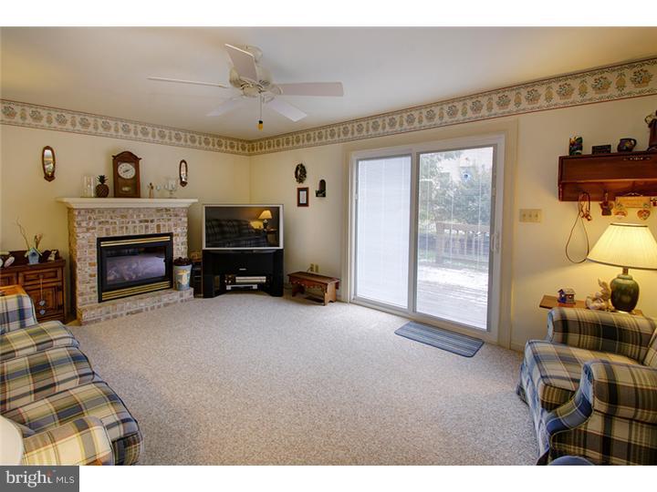 1121 Tuckerton Road Reading, PA 19605 - Photo 6 of 24 Family Room