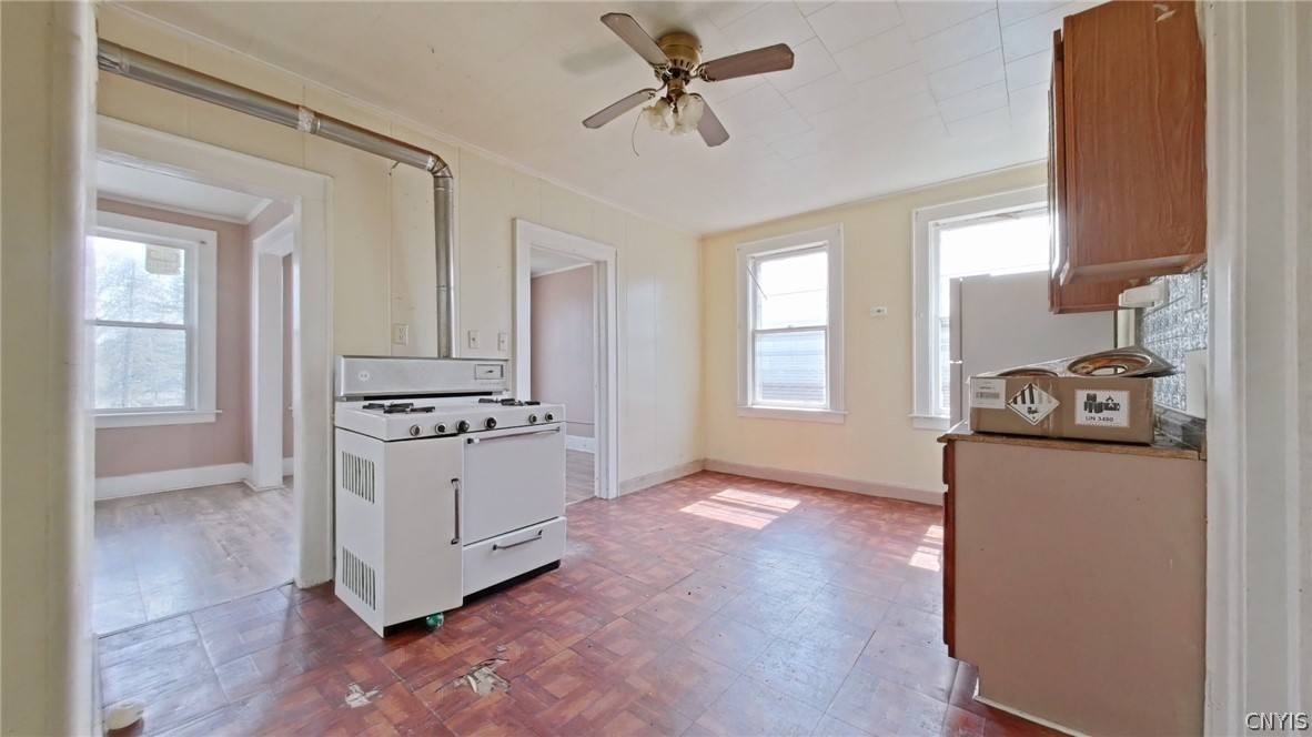 418 Bacon Street Utica, NY 13501 - Photo 36 of 48