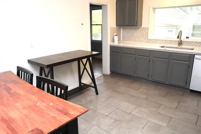 $230,000 | 39 Eastern Avenue, Augusta, ME 04330