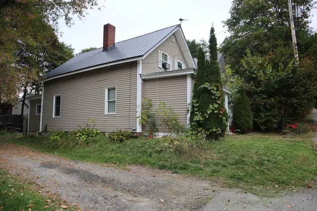 $230,000 | 39 Eastern Avenue, Augusta, ME 04330