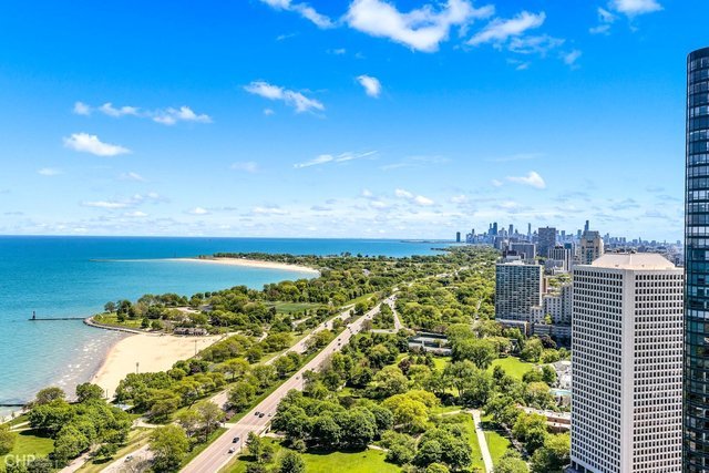 5455 North Sheridan Road, Unit 3702 Chicago, IL 60640 - Photo 18 of 27 Gallery Image 18