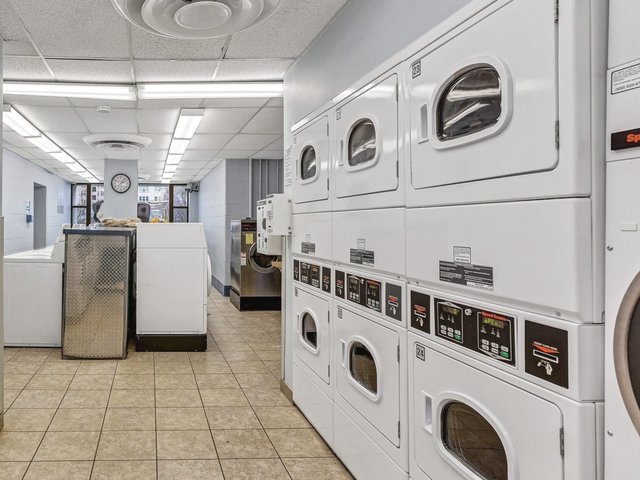 5455 North Sheridan Road, Unit 3702 Chicago, IL 60640 - Photo 26 of 27 Gallery Image 26