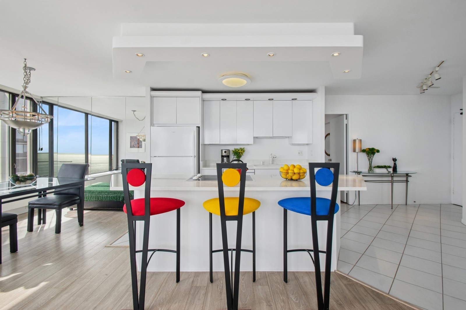 5455 North Sheridan Road, Unit 3702 Chicago, IL 60640 - Photo 6 of 27 Gallery Image 6