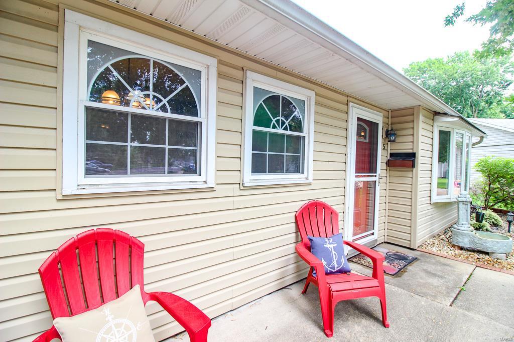 5 Roxbury Court Granite City, IL 62040 - Photo 2 of 24 Gallery Image 2