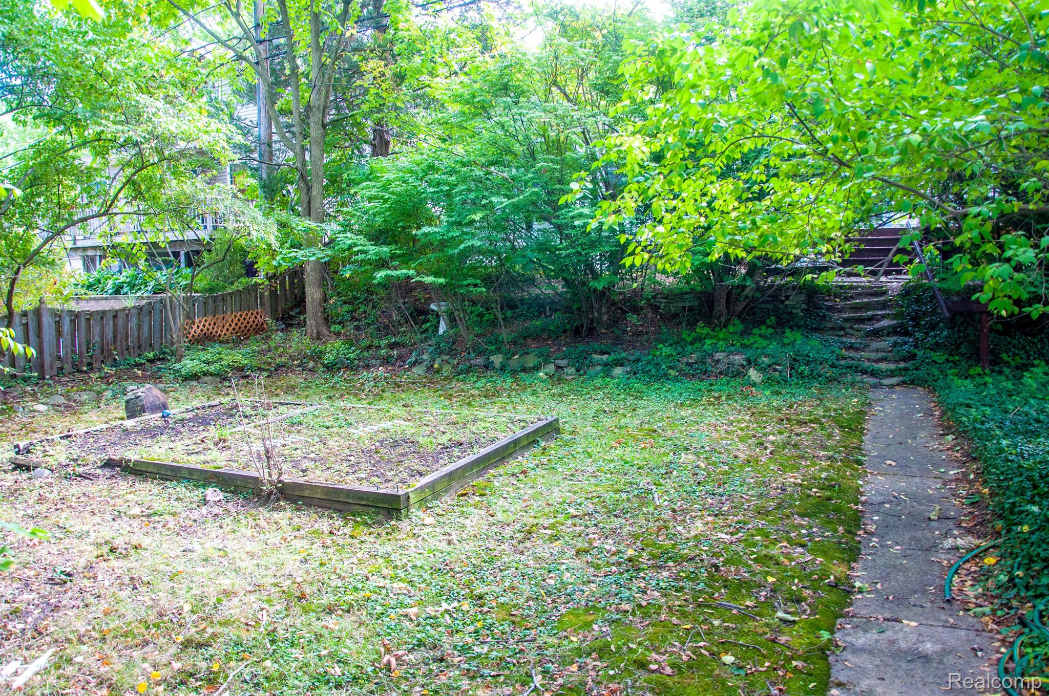 514 Harrison Street Rochester, MI 48307 - Photo 5 of 43 Gallery Image 5