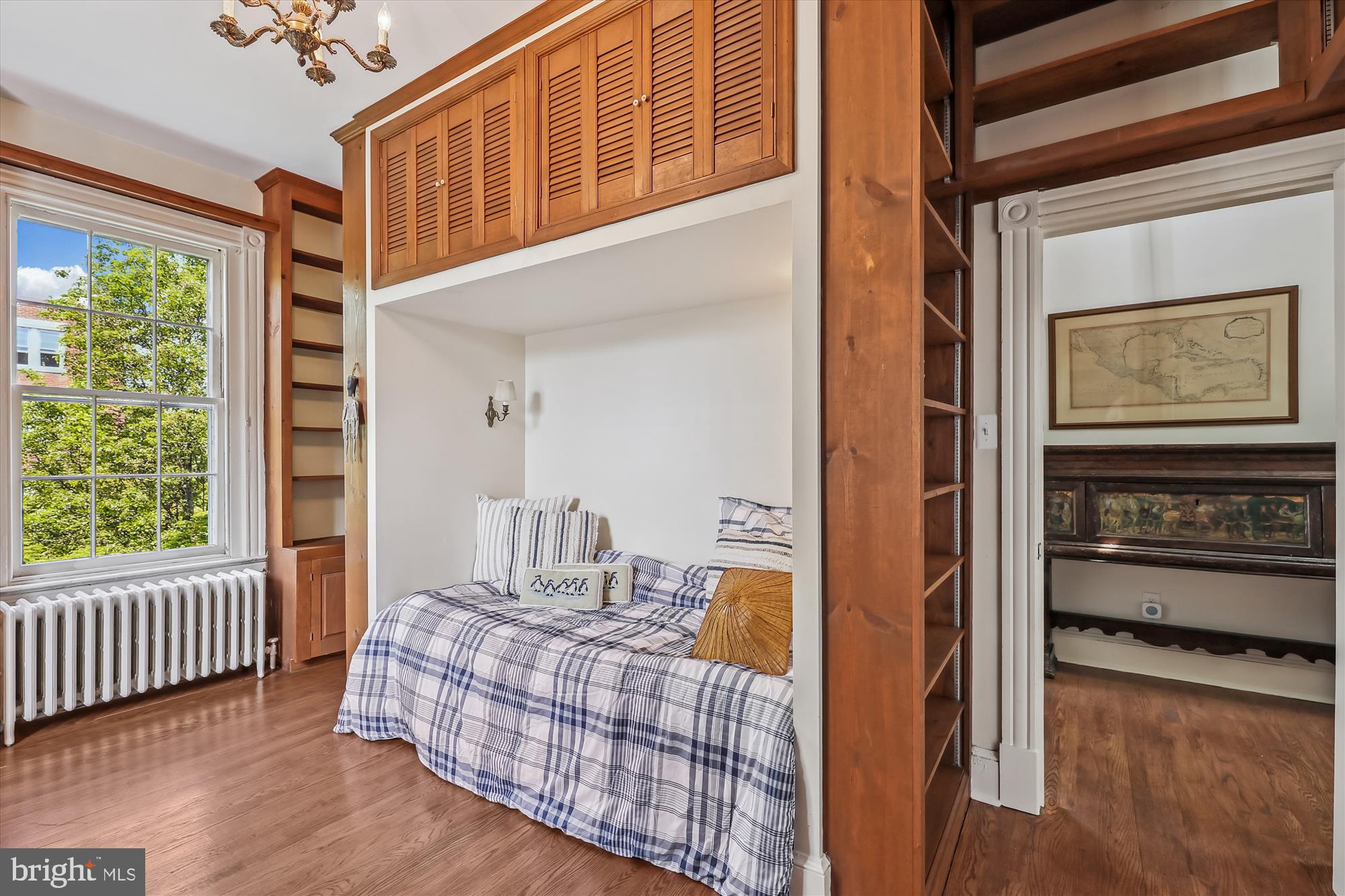 501 D Street Southeast Washington, DC 20003 - Photo 21 of 35 Multi Use or Remove Cases for Size