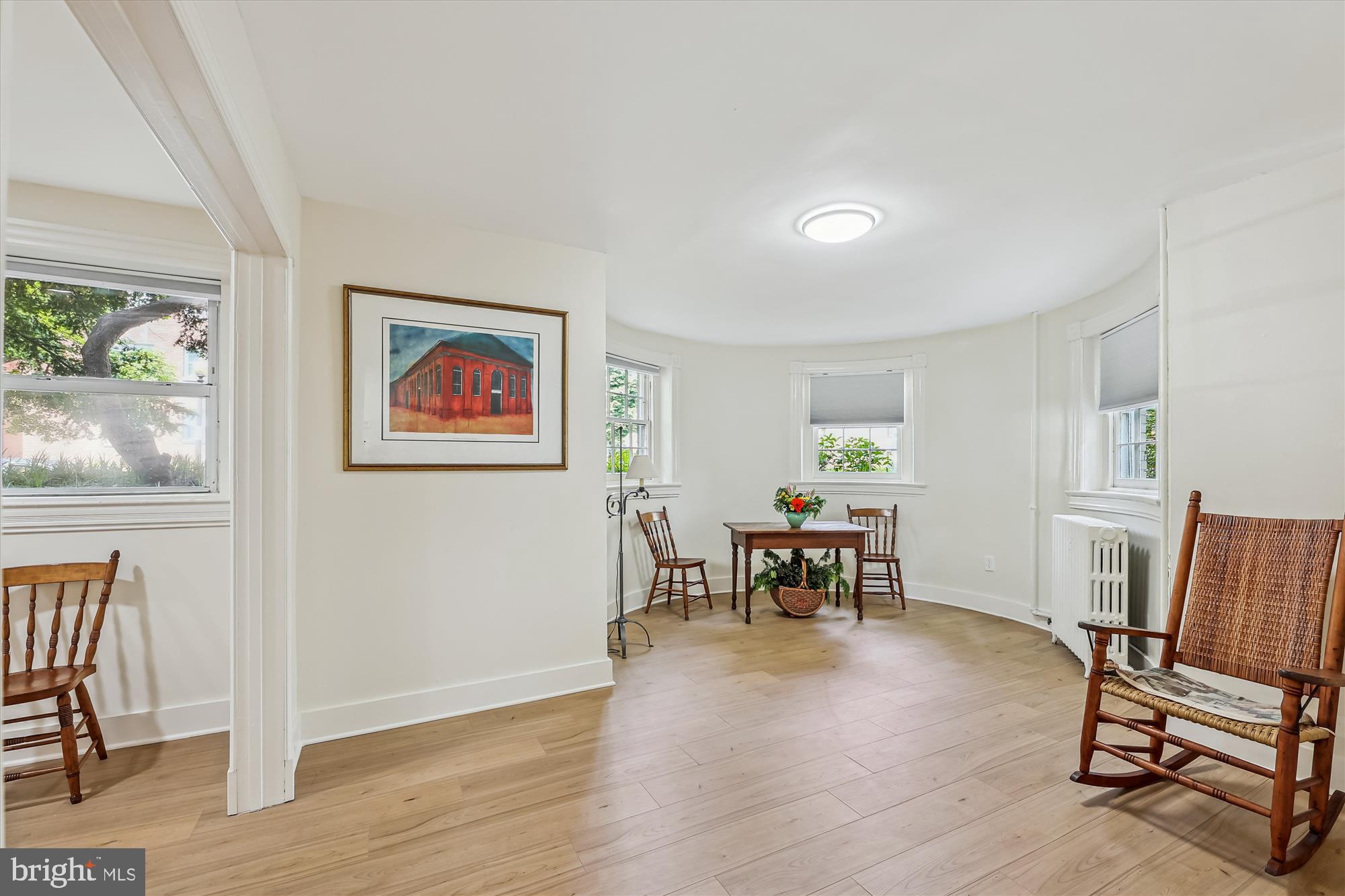 501 D Street Southeast Washington, DC 20003 - Photo 28 of 35 Comfortable, Bright and Relaxing