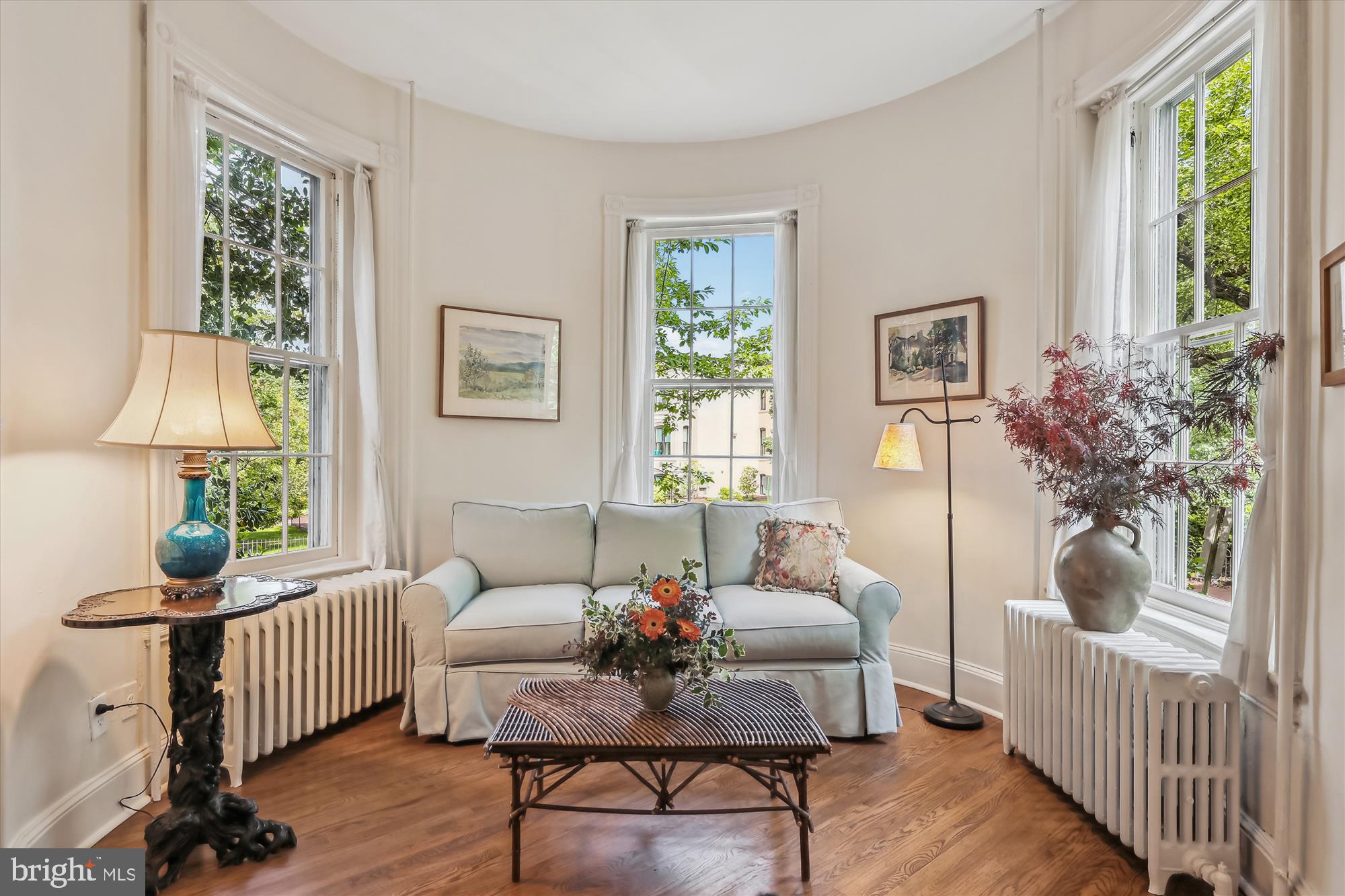 501 D Street Southeast Washington, DC 20003 - Photo 4 of 35 Entertain in Style