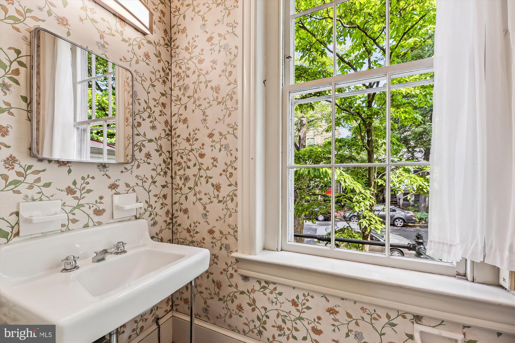 501 D Street Southeast Washington, DC 20003 - Photo 8 of 35 Powder Room off Foyer Closet