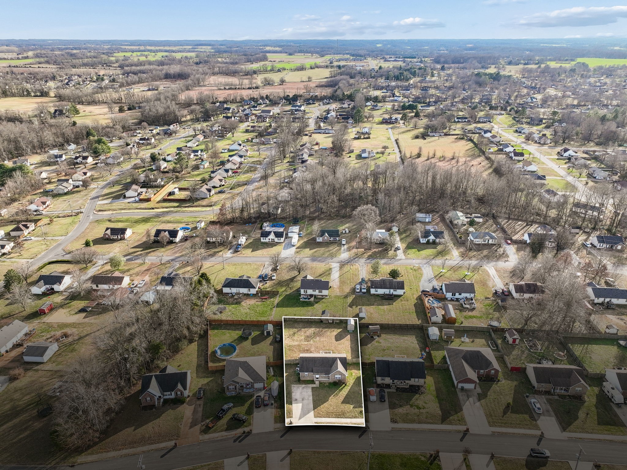 136 Thacker Drive Portland, TN 37148 - Photo 32 of 39 an aerial view of multiple house