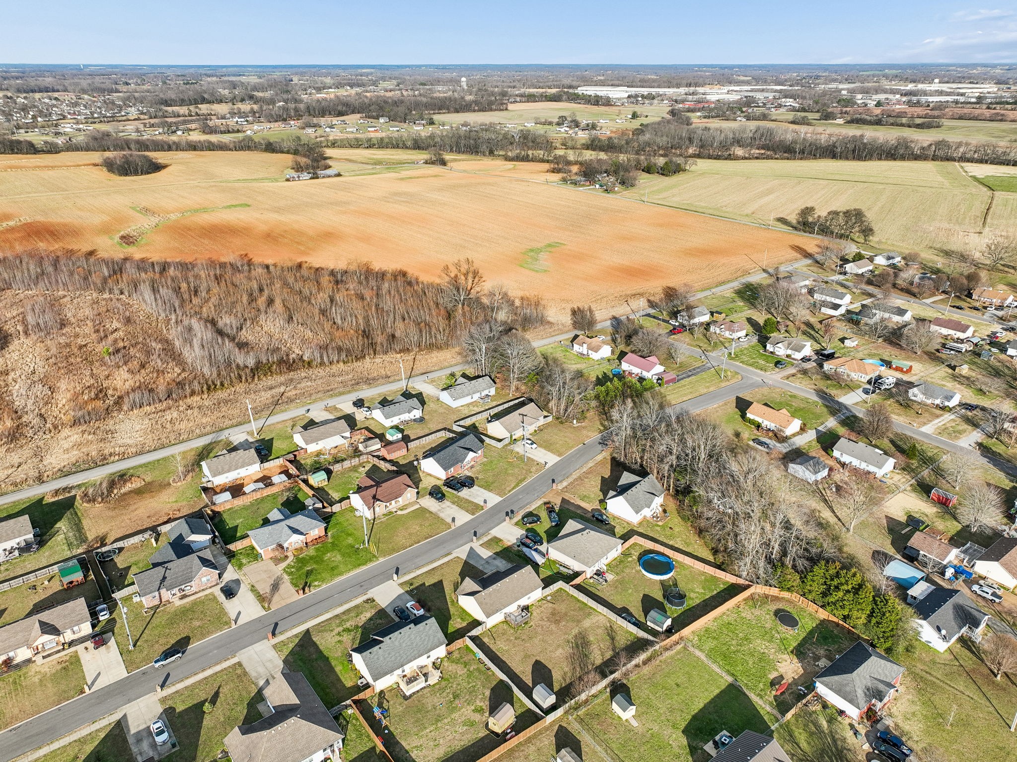 136 Thacker Drive Portland, TN 37148 - Photo 37 of 39 an aerial view of ocean and residential houses with outdoor space