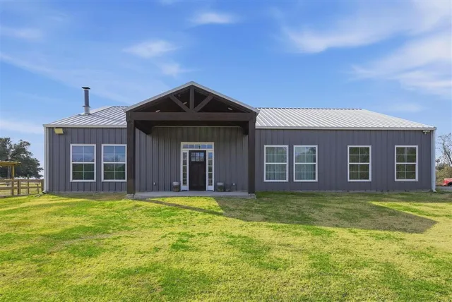 $450,000 | 7347 Choupique Road, Sulphur, LA 70665