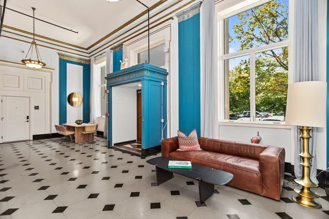 $4,299 | 1453 Maple Avenue, Unit 205, Evanston, IL 60201