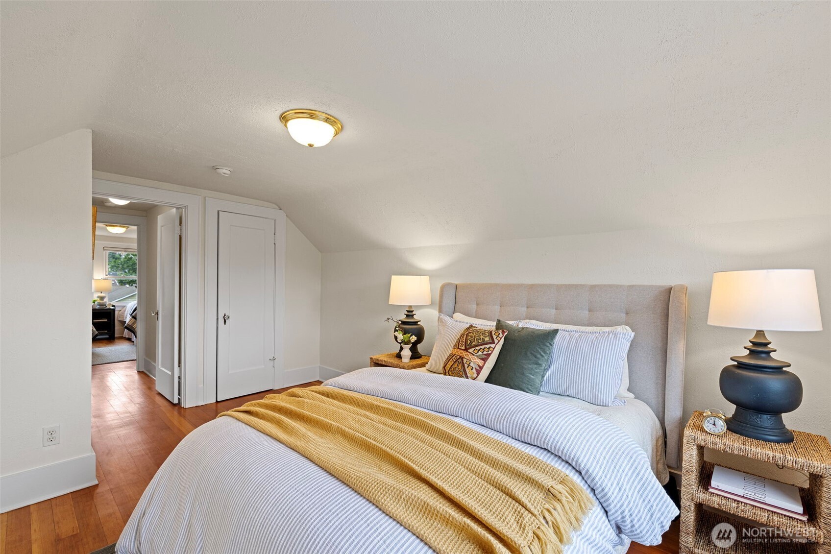 741 North 67th Street Seattle, WA 98103 - Photo 22 of 36